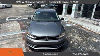 Volkswagen Jetta - Thumbnail 10