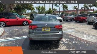 Volkswagen Jetta - Thumbnail 16