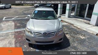 Toyota Camry - Thumbnail 10