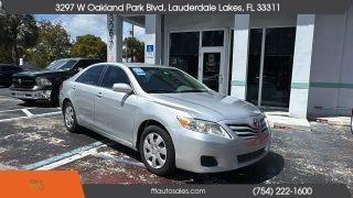 Toyota Camry - Thumbnail 9