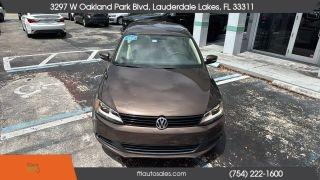 Volkswagen Jetta - Thumbnail 10