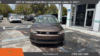 Volkswagen Jetta - Thumbnail 11