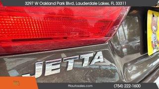 Volkswagen Jetta - Thumbnail 19