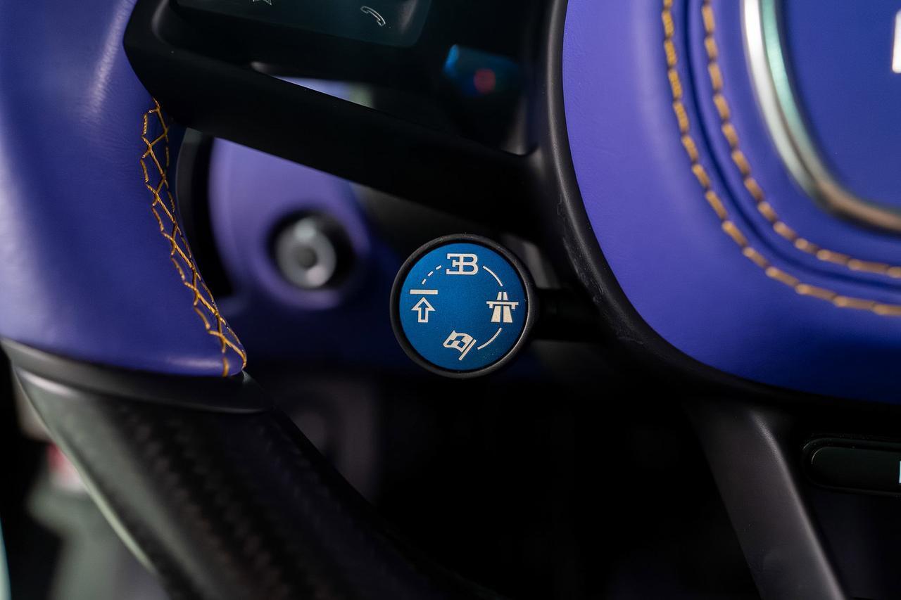 Bugatti Chiron - Thumbnail 18