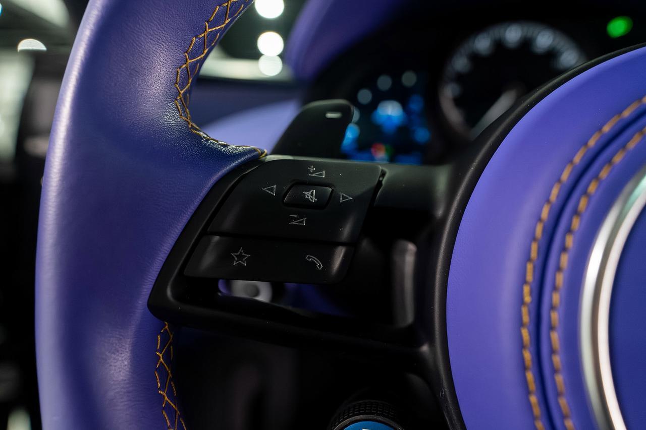 Bugatti Chiron - Thumbnail 17