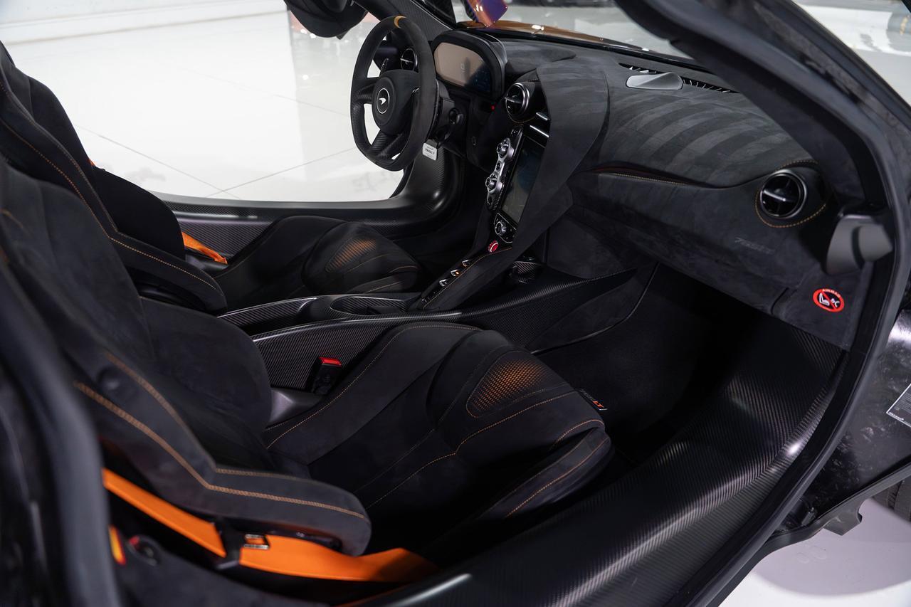 McLaren 765LT - Thumbnail 20