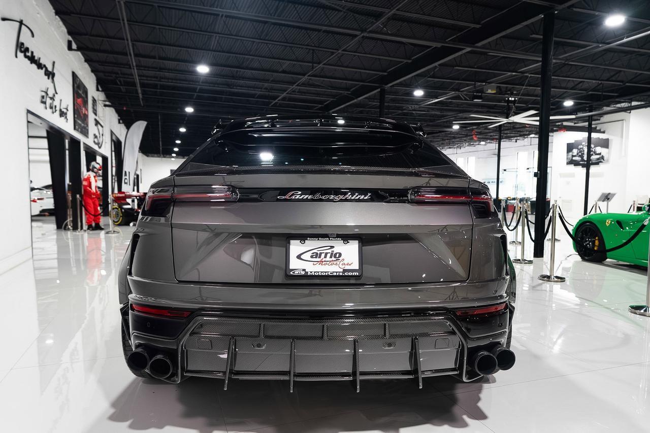 Lamborghini Urus - Thumbnail 5