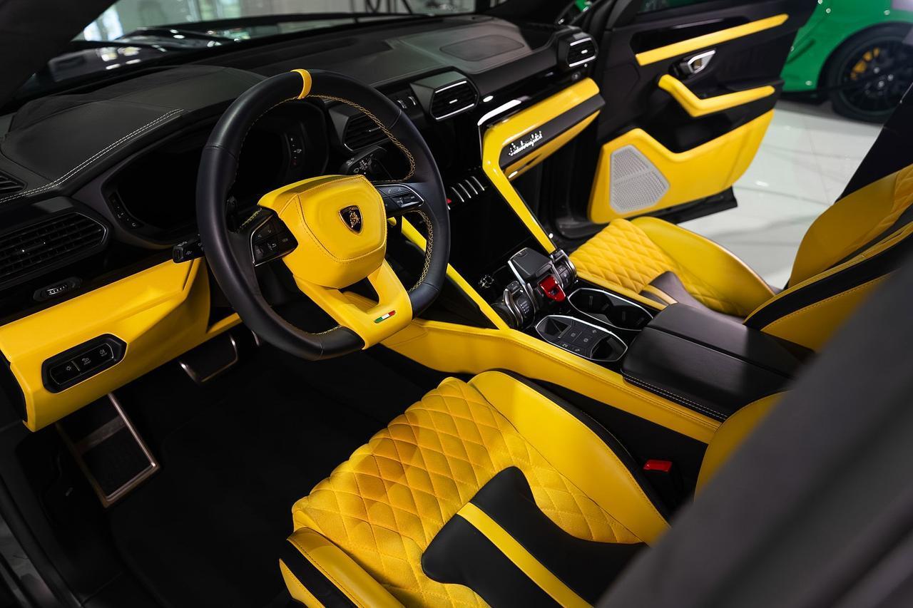 Lamborghini Urus - Thumbnail 8