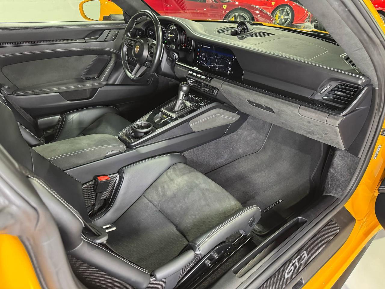 Porsche 911 - Thumbnail 12