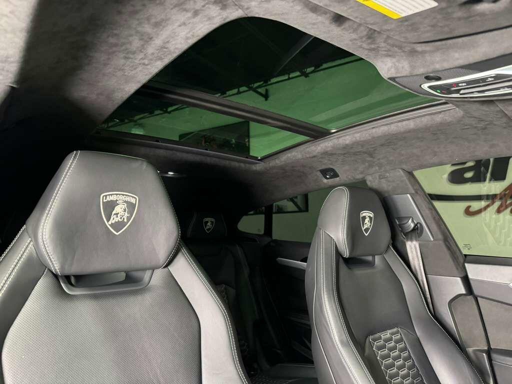 Lamborghini Urus - Thumbnail 18