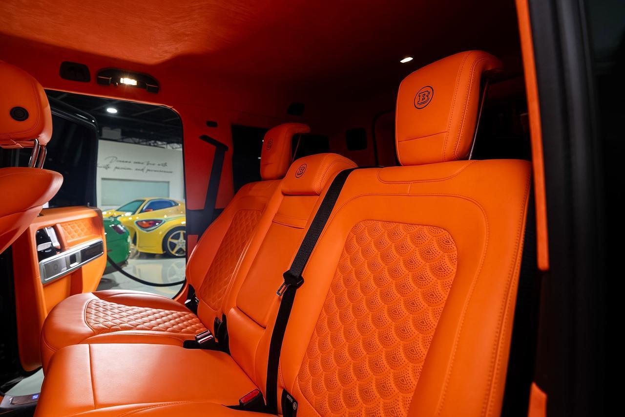 Mercedes-Benz G-Class - Thumbnail 13