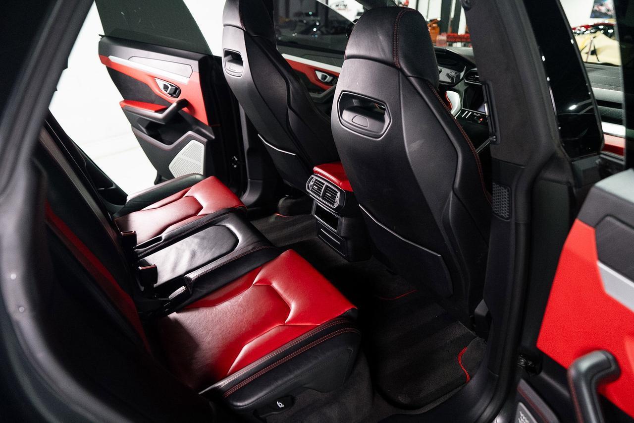 Lamborghini Urus - Thumbnail 15