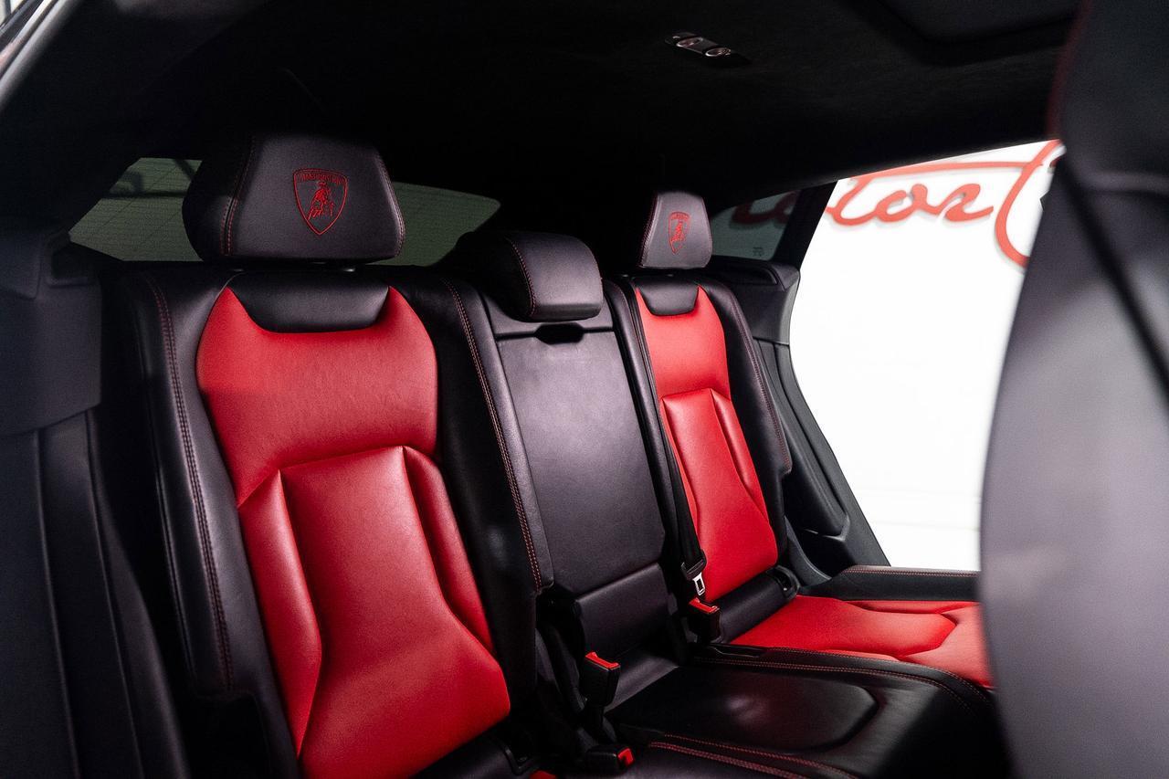 Lamborghini Urus - Thumbnail 16