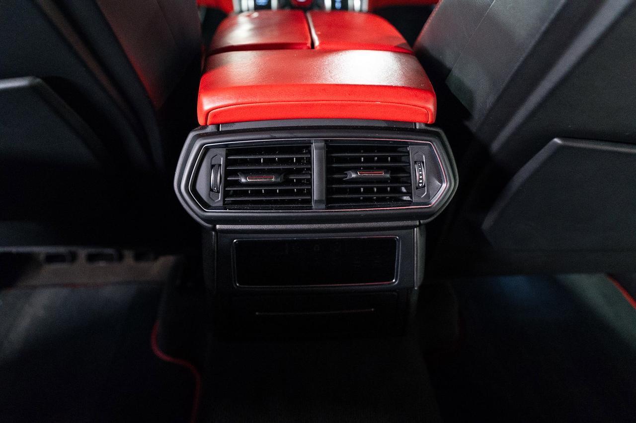 Lamborghini Urus - Thumbnail 18