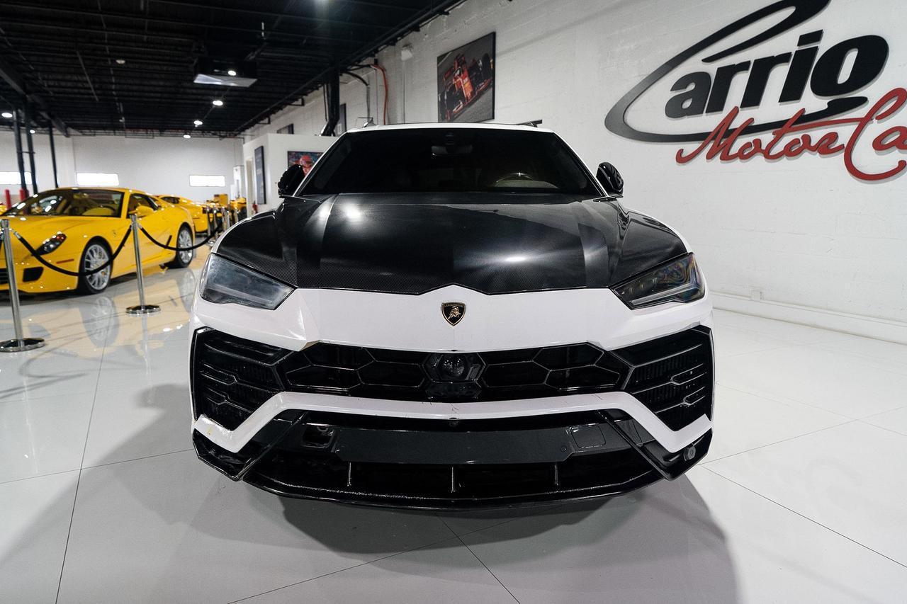 Lamborghini Urus - Thumbnail 2