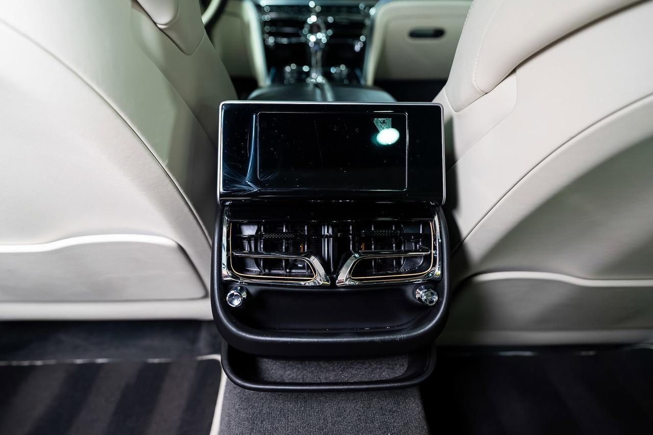 Bentley Flying Spur - Thumbnail 15