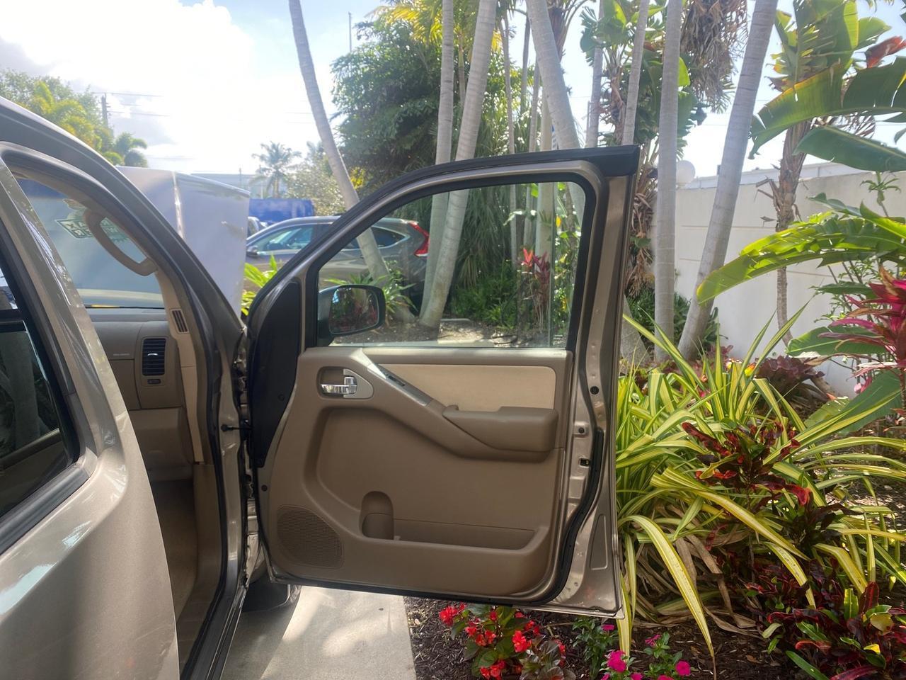 Nissan Pathfinder - Thumbnail 12