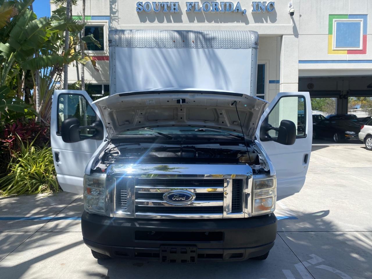 Ford Econoline Commercial Cutaway - Thumbnail 17