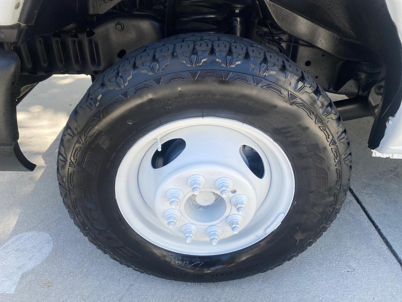 Ford Econoline Commercial Cutaway - Thumbnail 20