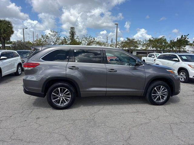 Toyota Highlander Xle In Hollywood Fl | 5Tdkzrfh4Js535508 | Toyota Of Hollywood'S Amazinn Used Cars - View 1