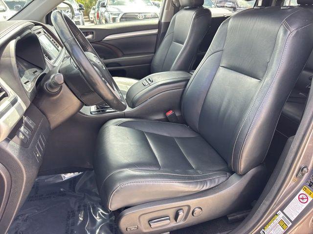 Toyota Highlander Xle In Hollywood Fl | 5Tdkzrfh4Js535508 | Toyota Of Hollywood'S Amazinn Used Cars - Thumbnail 10