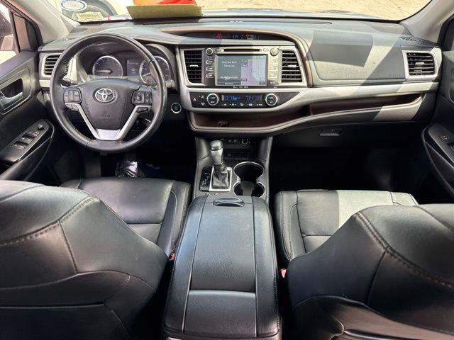 Toyota Highlander Xle In Hollywood Fl | 5Tdkzrfh4Js535508 | Toyota Of Hollywood'S Amazinn Used Cars - Thumbnail 16