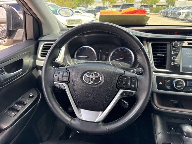 Toyota Highlander Xle In Hollywood Fl | 5Tdkzrfh4Js535508 | Toyota Of Hollywood'S Amazinn Used Cars - Thumbnail 17