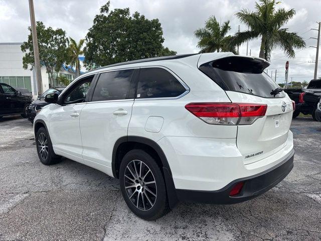 Toyota Highlander Se In Hollywood Fl | 5Tdjzrfh9Js824041 | Toyota Of Hollywood'S Amazinn Used Cars - Thumbnail 5