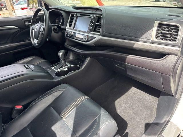 Toyota Highlander Se In Hollywood Fl | 5Tdjzrfh9Js824041 | Toyota Of Hollywood'S Amazinn Used Cars - Thumbnail 16