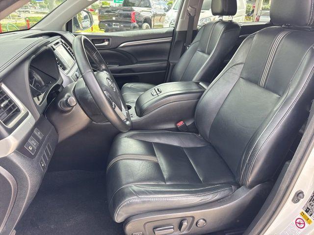 Toyota Highlander Se In Hollywood Fl | 5Tdjzrfh9Js824041 | Toyota Of Hollywood'S Amazinn Used Cars - Thumbnail 11