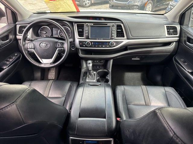 Toyota Highlander Se In Hollywood Fl | 5Tdjzrfh9Js824041 | Toyota Of Hollywood'S Amazinn Used Cars - Thumbnail 17