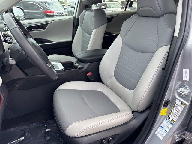 Toyota Rav4 Hybrid Limited In Hollywood Fl | 4T3D6Rfv3Nu085457 | Toyota Of Hollywood'S Amazinn Used Cars - Thumbnail 19