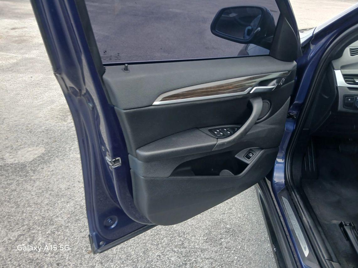 BMW X1 - Thumbnail 6