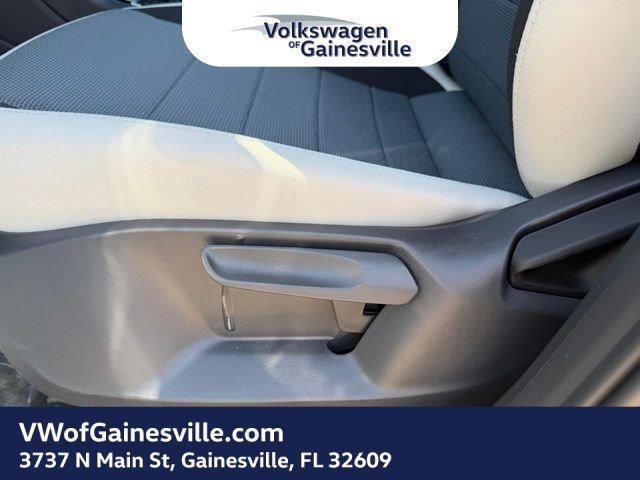 Volkswagen Taos S Fwd Sport Utility - Thumbnail 13