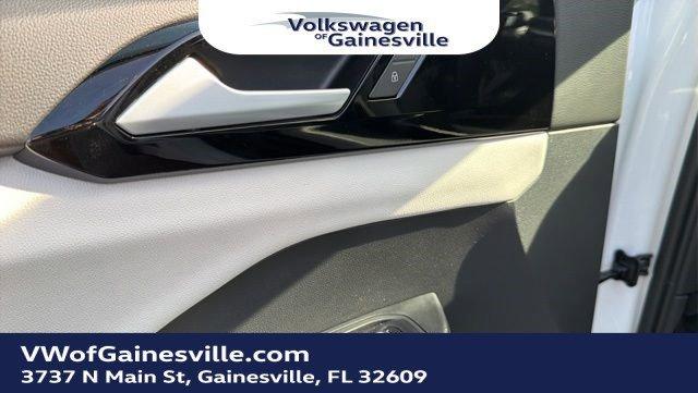 Volkswagen Taos S Fwd Sport Utility - Thumbnail 11