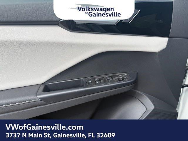 Volkswagen Taos S Fwd Sport Utility - Thumbnail 13