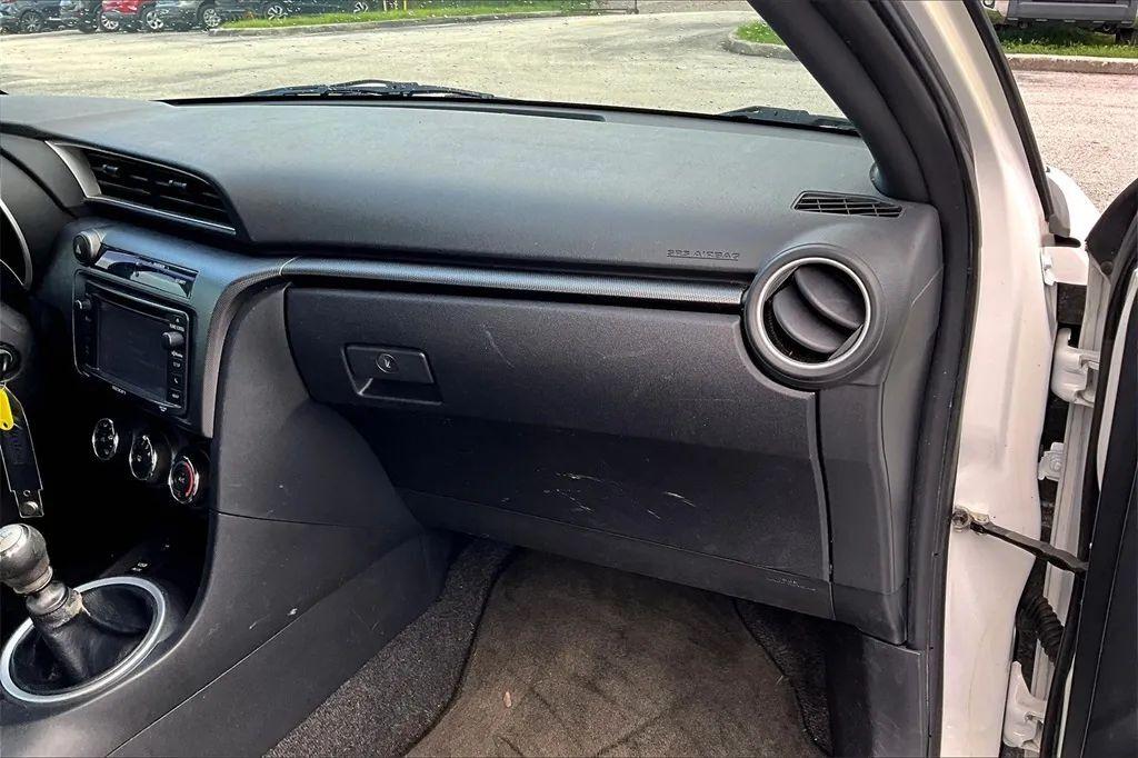 Scion TC - Thumbnail 16