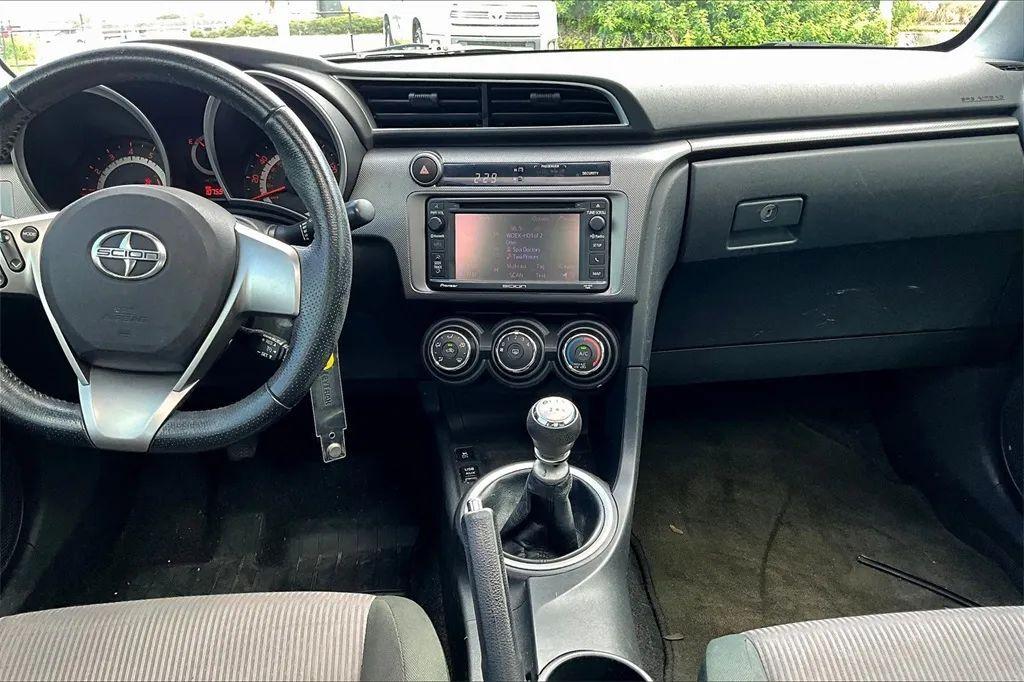 Scion TC - Thumbnail 6