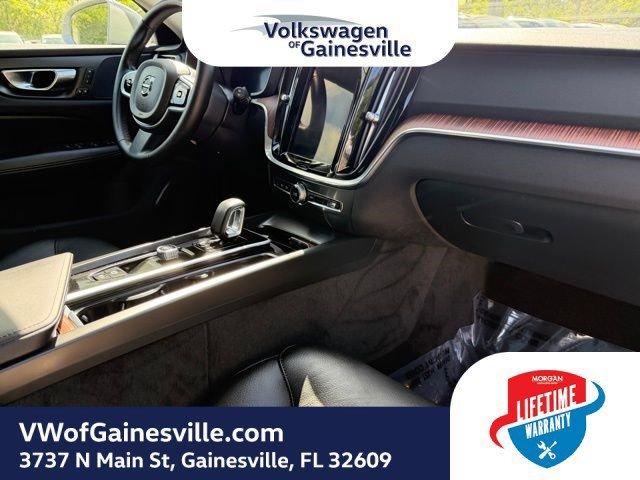 Volvo V60 Cross Country Plus With Navigation & Awd - Thumbnail 11