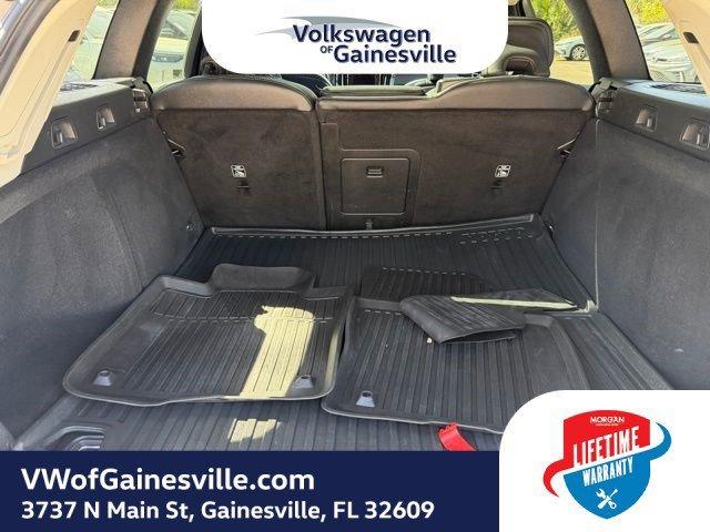 Volvo V60 Cross Country Plus With Navigation & Awd - Thumbnail 8