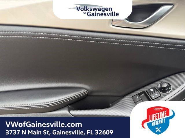 Mazda Mx-5 Miata Club Rwd Convertible - Thumbnail 15