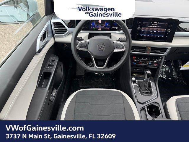 Volkswagen Taos Se Fwd Sport Utility - Thumbnail 12