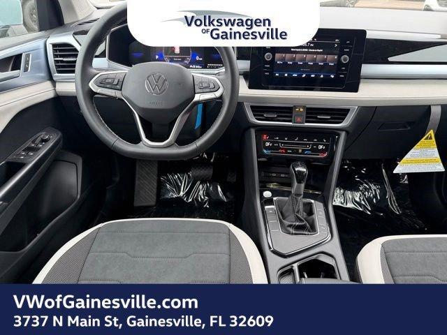 Volkswagen Taos Se Fwd Sport Utility - Thumbnail 11