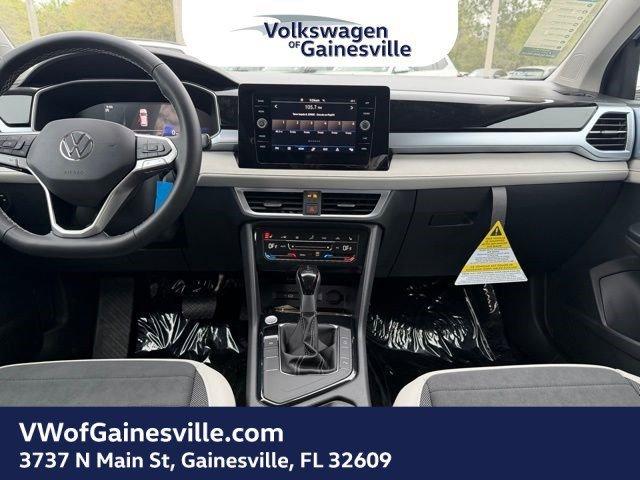 Volkswagen Taos Se Fwd Sport Utility - Thumbnail 10