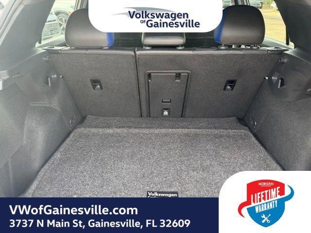 Volkswagen Golf R 2.0T With Navigation & Awd - Thumbnail 8