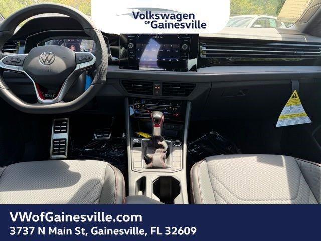 Volkswagen Jetta Gli Autobahn Fwd 4Dr Car - Thumbnail 9