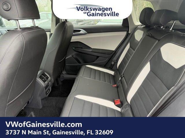 Volkswagen Taos Sel With Navigation & Awd - Thumbnail 8