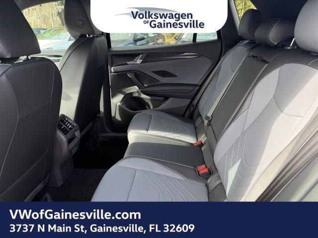 Volkswagen Tiguan Se R-Line Black Fwd Sport Utility - Thumbnail 8