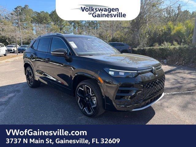 Volkswagen Tiguan Sel R-Line Turbo With Navigation & Awd - View 1