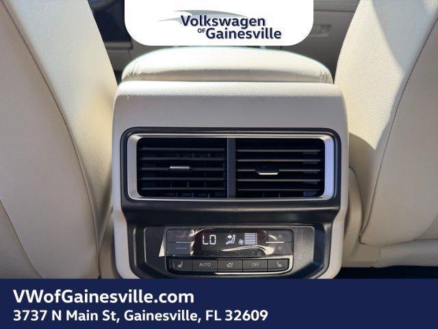 Volkswagen Atlas 2.0T Sel Premium R-Line With Navigation & Awd - Thumbnail 9